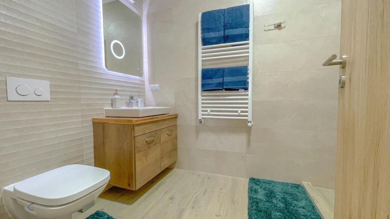 Dreamview Apartment With Private Parking Braşov Exterior foto