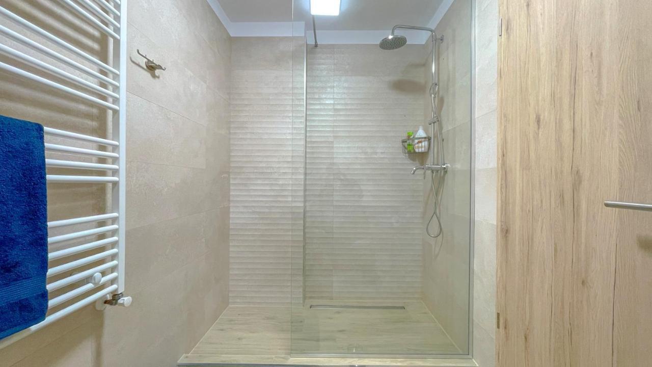 Dreamview Apartment With Private Parking Braşov Exterior foto